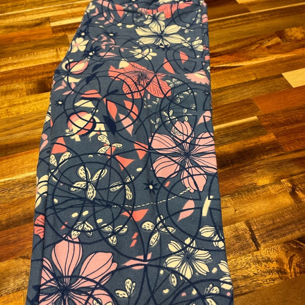 Lularoe OS One Size Leggings